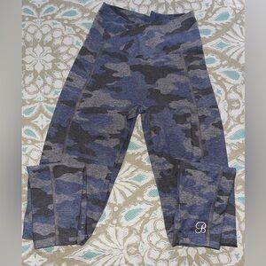 Bombshell Sportswear Lounge Contour Leggings in Silver Camo